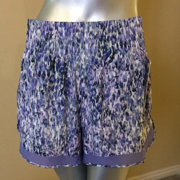 ATHLETA | HIGH RISE MESH RACER RUN 3" SHORT - Picture 6 of 16